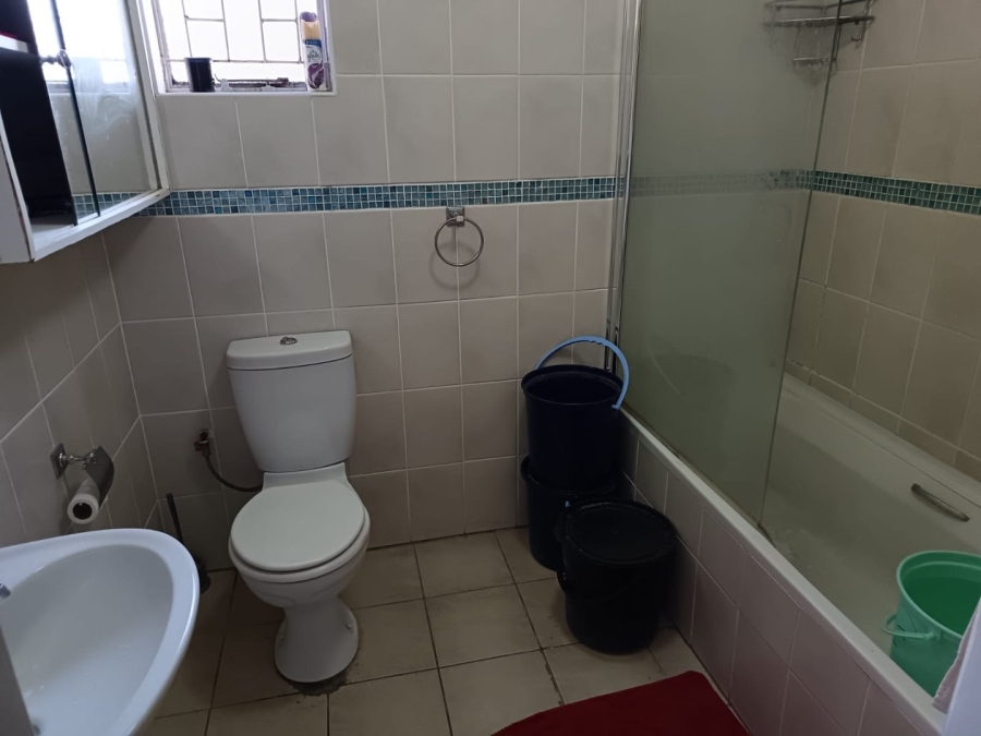 5 Bedroom Property for Sale in New Park Northern Cape
